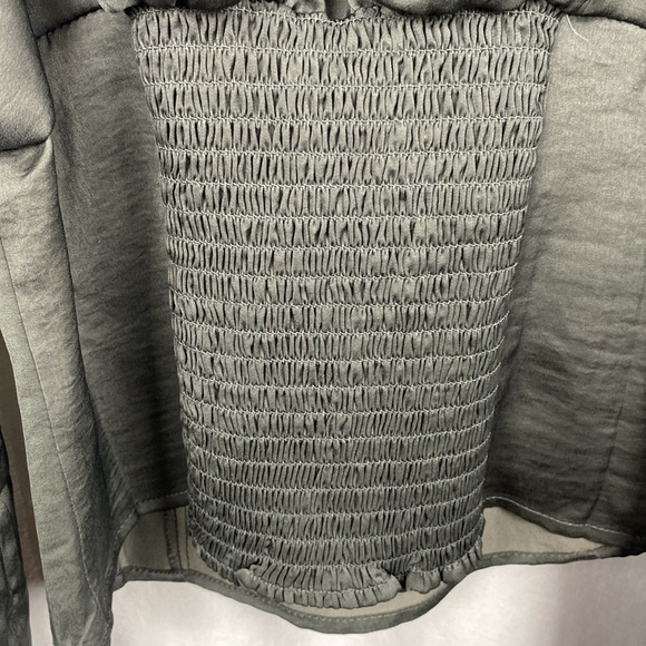 Anthropologie Sadie & Sage Satin Minute Stroll Smock Top Blouse Grey - Small - Picture 8 of 10